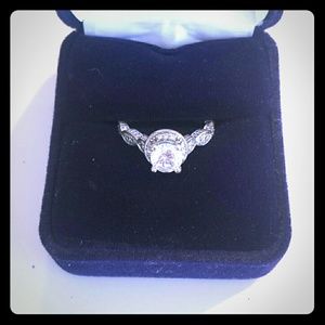 Diamond engagement ring